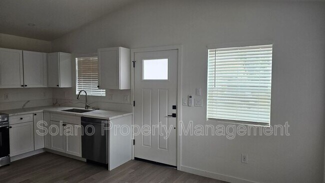 Photo - 376 Marna Dr