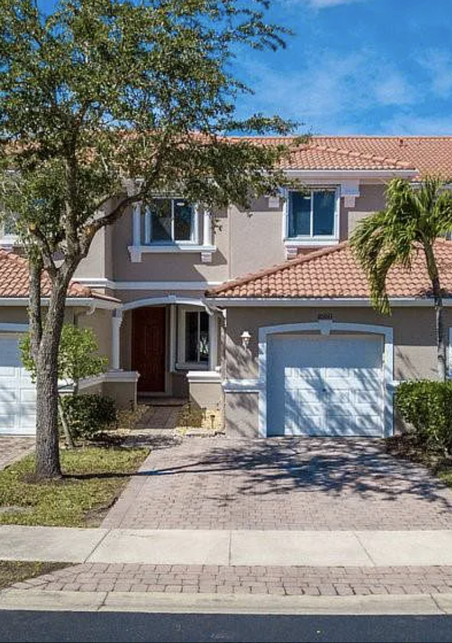 Building Photo - 10011 Chiana Cir Unit 10011 Rental