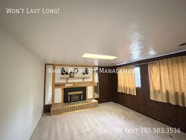 Photo - 825 W Arapahoe Ave Unit B