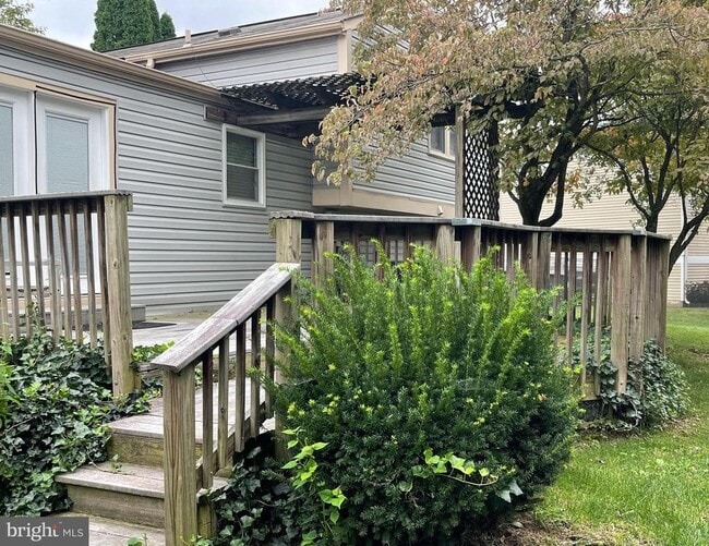 Building Photo - 3006 Summershade Ct