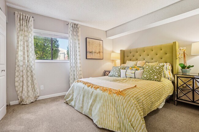 Deer Crest Apartments