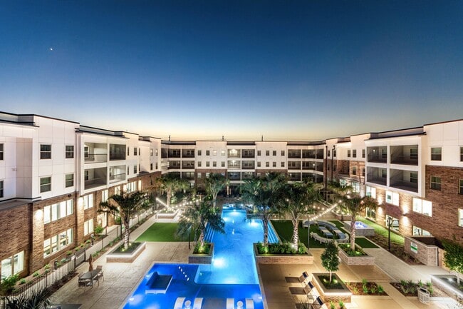 Photo - Hawthorne at Fairmont