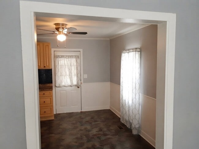 222 Rosehill Ave
