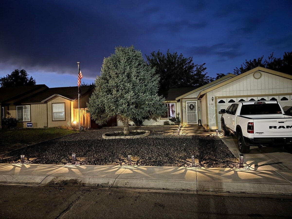 Photo - 328 Wildrose Dr