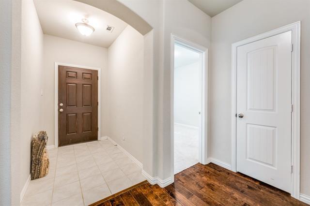 Photo - 2028 Barx Dr