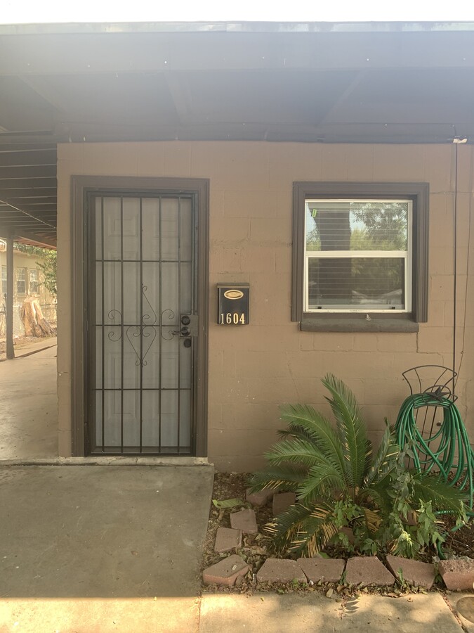 Photo - 1604 W Hollywood Ave