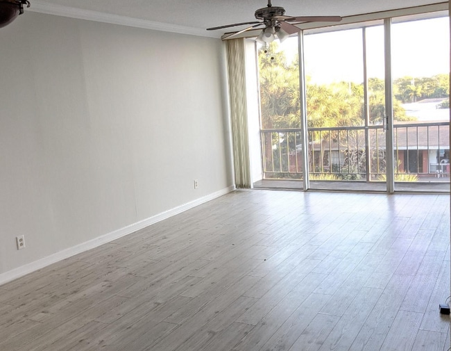 Photo - 4501 NE 21st Ave Apartment