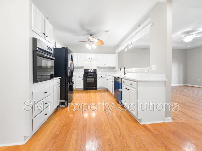 Photo - 605 W Market St Unit Suite 210