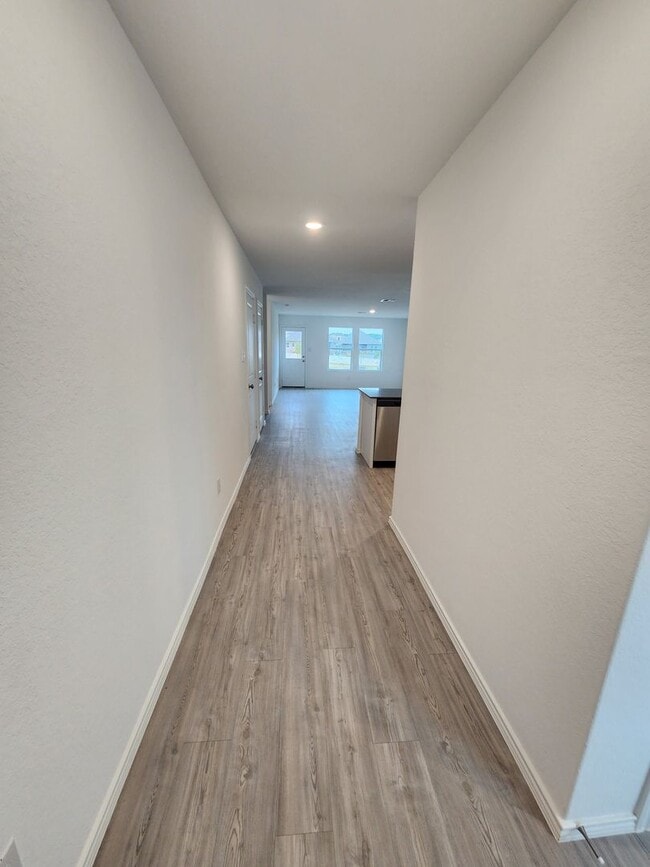 Photo - 4-bed, 2-bath gem in Hidden Trails- Bulverde TX- 4/2/2-6013 Companion Loop