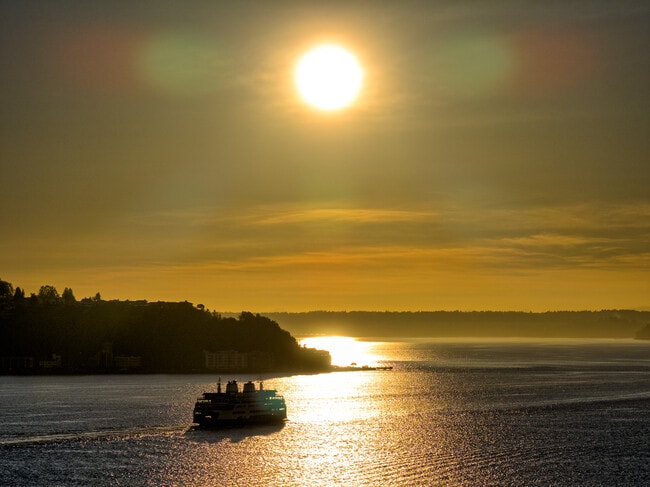 Building Photo - 2929 1st Ave Unit 1116