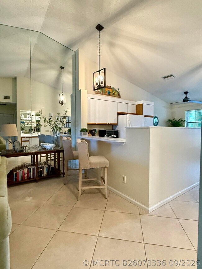 Photo - 1002 Keystone Dr Unit g