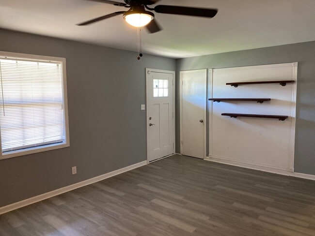 Photo - 87 Hillshire Dr