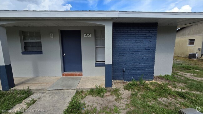 Building Photo - 608 Jupiter Ave NW Rental
