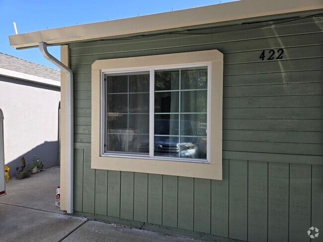 Building Photo - Algen420 - 7/$495/10 - A Unit 422 Rental