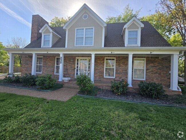 Building Photo - 232 Pebble Glen Dr Rental