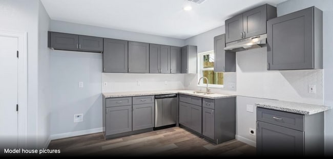 Building Photo - Your dream home awaits!