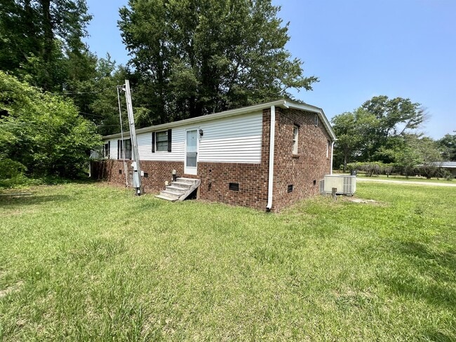 Building Photo - 505 N Lincoln St Rental