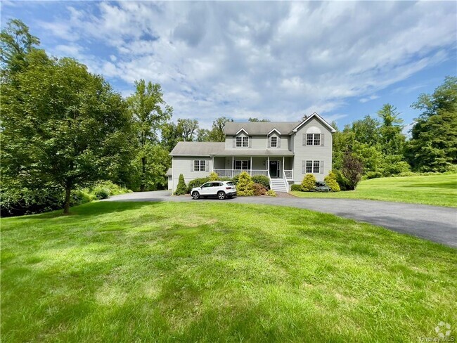 Building Photo - 193 Stormville Mountain Rd Rental