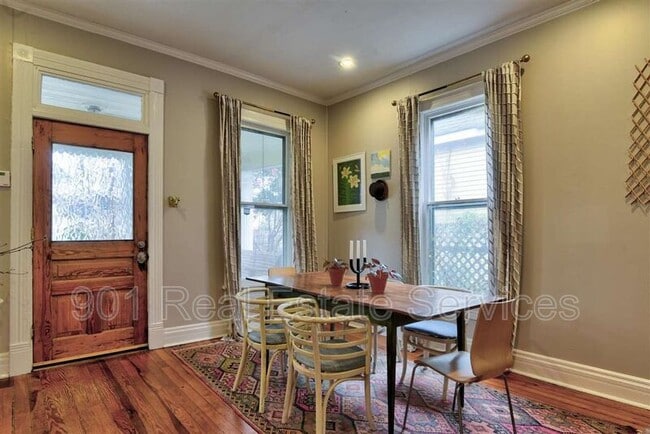 Photo - 2069 Vinton Ave