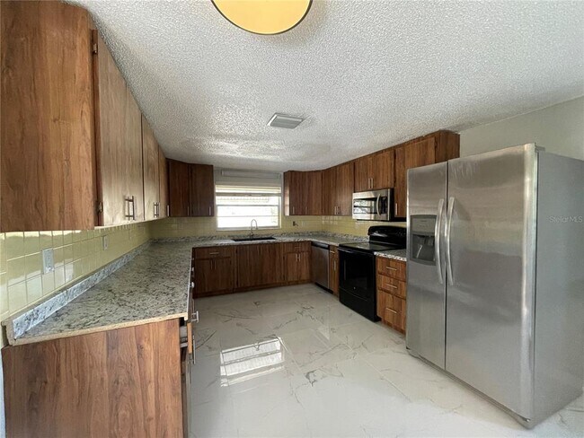 Photo - 1657 N Chickasaw Trail