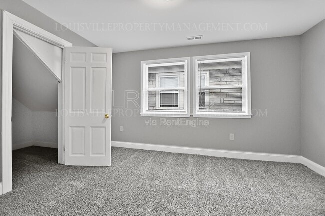 Photo - 4143 W Market St Unit 2