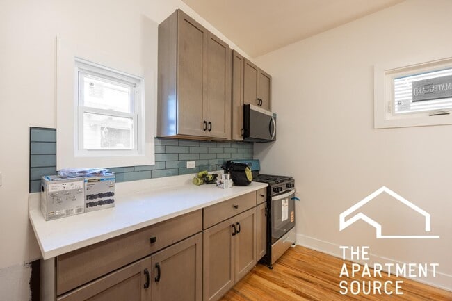 Photo - 1742 N California Ave Unit 2R