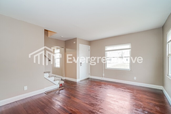 Photo - 2181 Middlehurst Dr