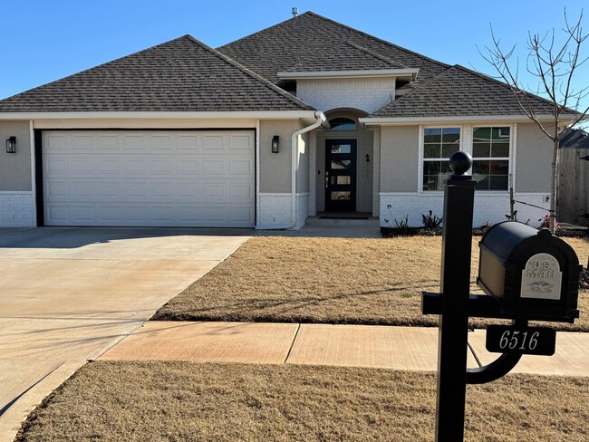 Spacious 4BR House in Oklahoma City - Spacious 4BR House in Oklahoma City