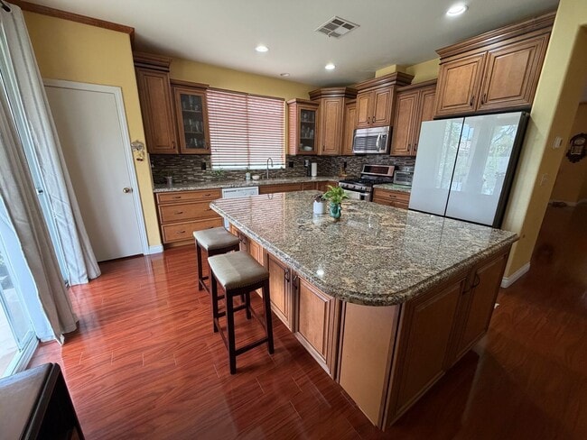 1131 Laguna Park Ct