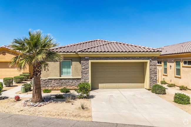 Building Photo - 67264 Zuni Ct Rental