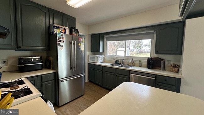 Building Photo - 228 Embleton Rd