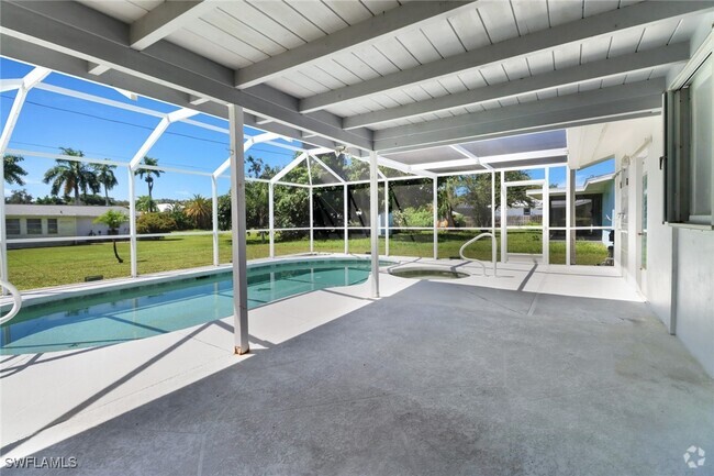 Building Photo - 1200 Hilltop Dr Rental