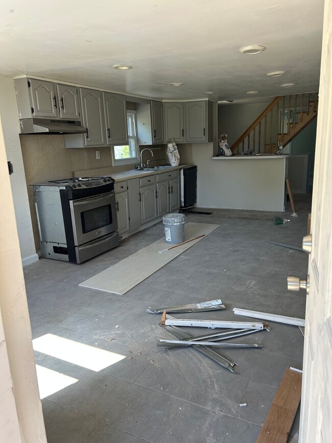 Building Photo - 2140 Pottstown Pike