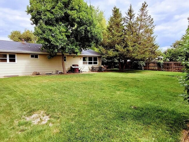 Photo - 1321 Lakewood Dr