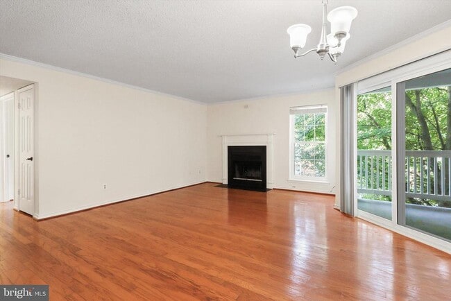 Photo - 1527 Lincoln Way Unit 201B