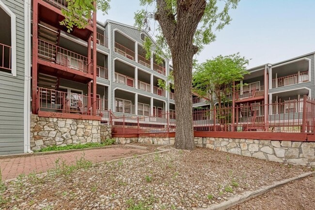 Photo - 2901 San Jacinto Blvd Unit 107