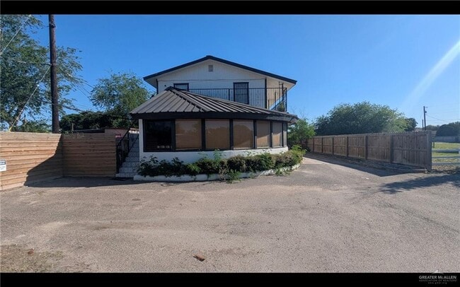 4901 Buddy Owens Blvd Unidad 2