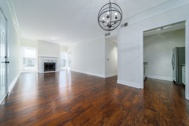 Photo - 121 Sloan Rd