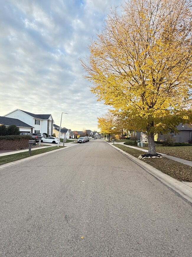 Photo - 5182 Southern Ridge Ln SW