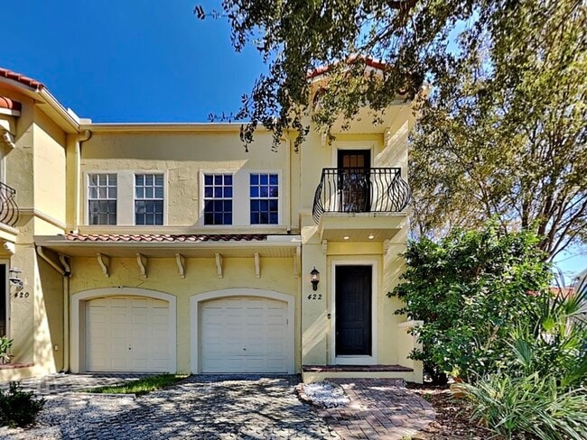 Building Photo - 422 S Habana Ave