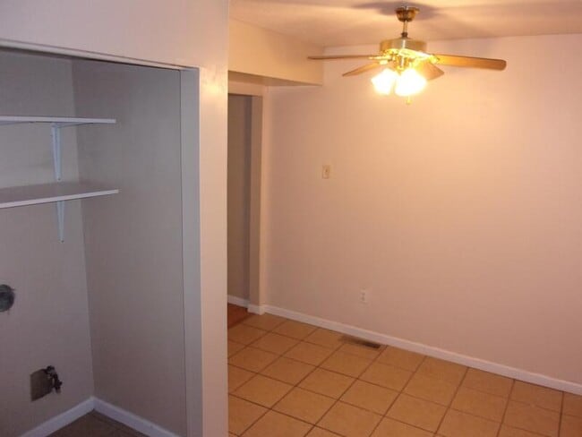 Photo - 471 Brentwood Dr