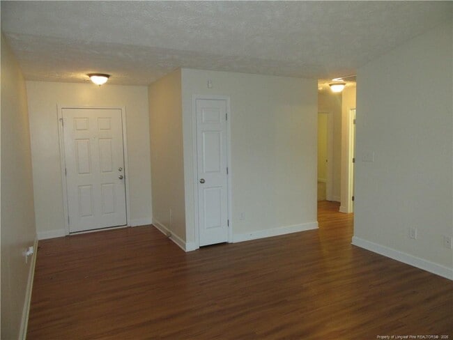 Photo - 2212 Cliff Swallow Drive