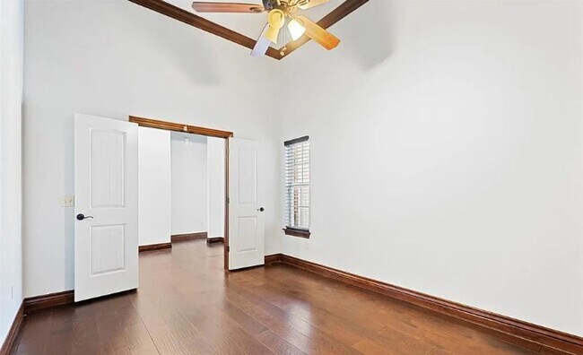 Photo - Welcome Home! 4 Bedroom + 3 bathroom + 3 c...