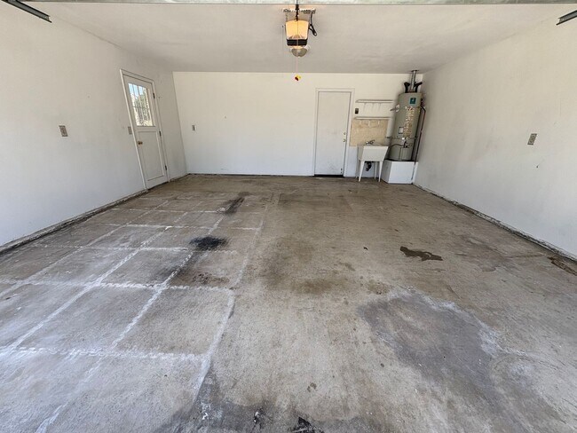 Photo - *Private Showing ONLY* Visalia home for re...