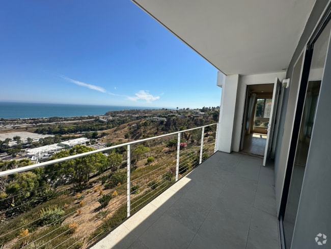 Building Photo - 23838 Harbor Vista Dr Rental