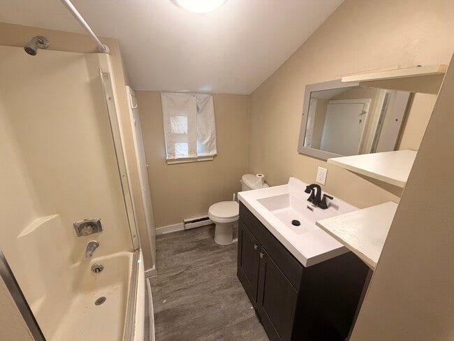 Photo - 1124 Locust St Unit 3