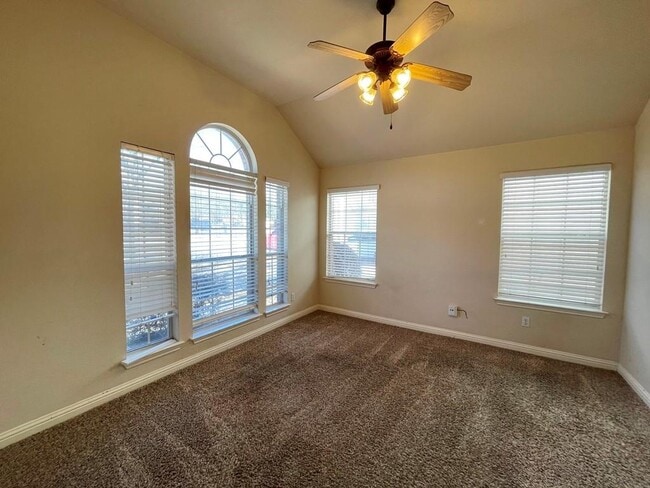 Photo - 3664 Fossilwood Way