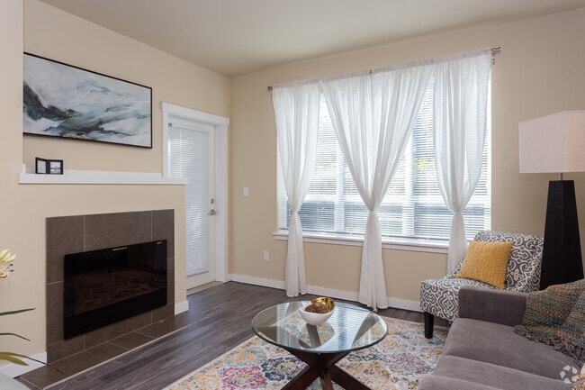 1BR, 1BA - 788SF