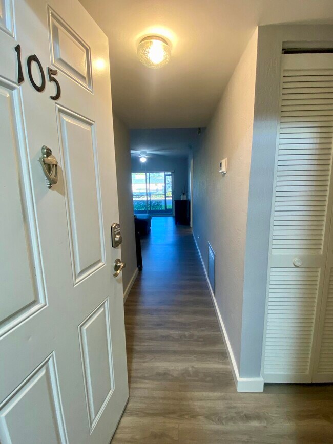 Building Photo - 4140 NW 90th Ave Unit 105 Rental