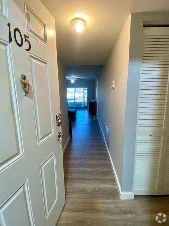 Building Photo - 4140 NW 90th Ave Unit 105 Rental